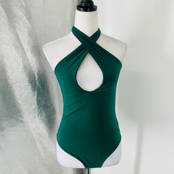 Green Sleeveless Halter Neck Open Back Bodycon Bodysuit Top Leotard - Picture 9 of 16